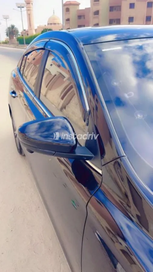 ام جى 5 2025 أبيض مستعملة للبيع - 5