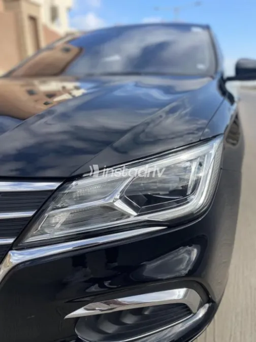 ام جى 5 2025 أبيض مستعملة للبيع - 8