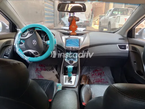 Hyundai Avante 2011 White Used for Sale - 6