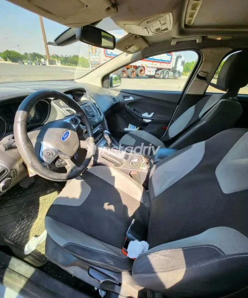 Ford Focus 2014 Silver Used for Sale - 1
