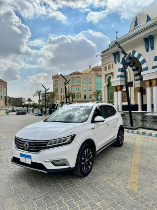 ام جى ار اكس 5 2019 أبيض مستعملة للبيع - 1