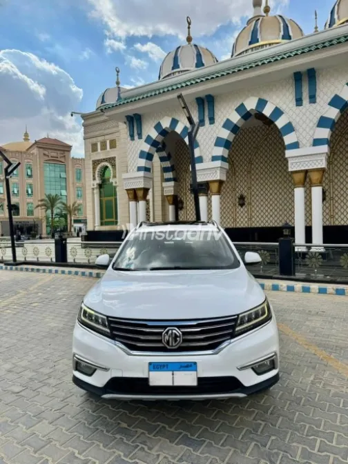 ام جى ار اكس 5 2019 أبيض مستعملة للبيع - 3