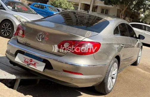 Volkswagen Passat 2010 Gold Used for Sale - 6