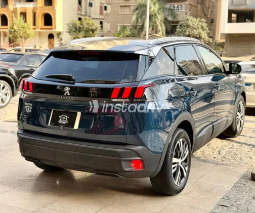 Peugeot 3008 2023 Dark Blue Used for Sale - 5