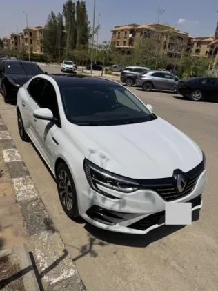 رينو ميجان 2025 أبيض مستعملة للبيع