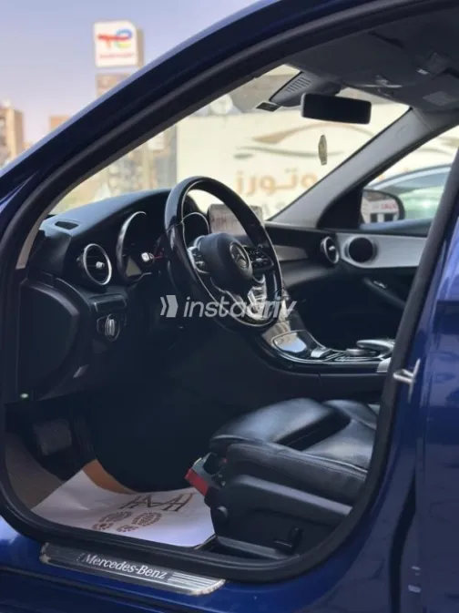 Mercedes C 180 2020 Dark Blue Used for Sale - 8
