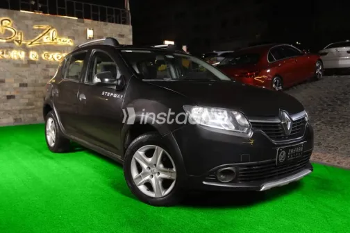 Renault Sandero Step Way 2017 Black Used for Sale - 3