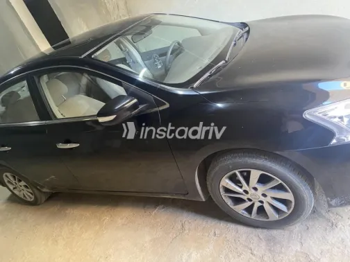 Nissan Sentra 2023 White Used for Sale - 3