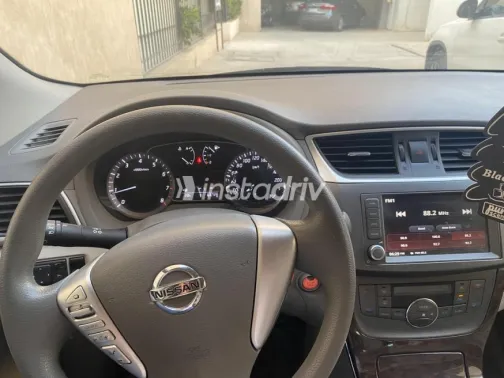 Nissan Sentra 2023 White Used for Sale - 9