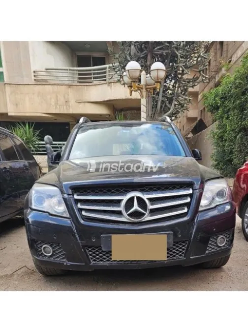 Mercedes GLK 300 2010 Black Used for Sale - 1