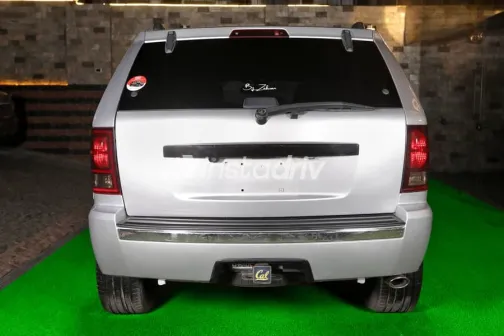 Jeep Grand Cherokee 2007 White Used for Sale - 8