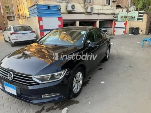 Volkswagen Passat 2017 White Used for Sale - 1