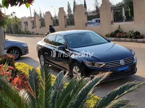 Volkswagen Passat 2017 White Used for Sale - 2