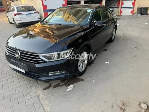 Volkswagen Passat 2017 White Used for Sale - 5
