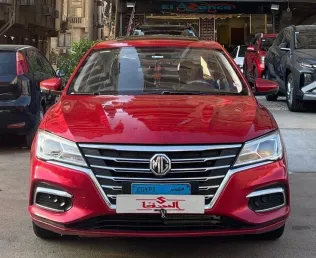 ام جى 5 2021 أحمر مستعملة للبيع