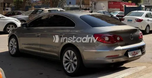 Volkswagen Passat 2010 Gold Used for Sale - 5