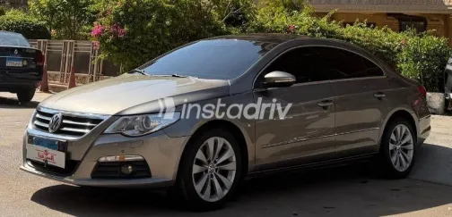 Volkswagen Passat 2010 Gold Used for Sale - 7