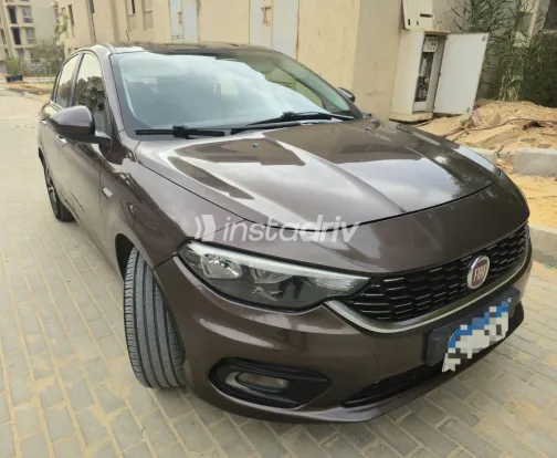 فيات تيبو 2018 برونزي مستعملة للبيع - 4