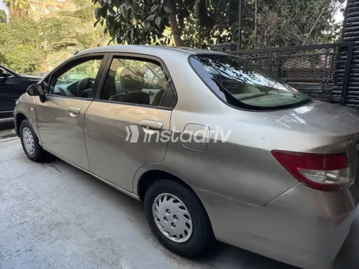هوندا سيتى 2005 أبيض مستعملة للبيع - 4
