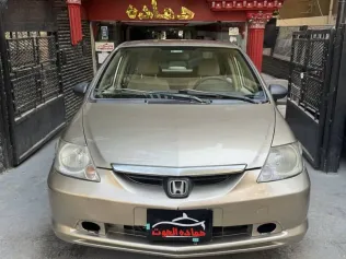 هوندا سيتى 2005 أبيض مستعملة للبيع