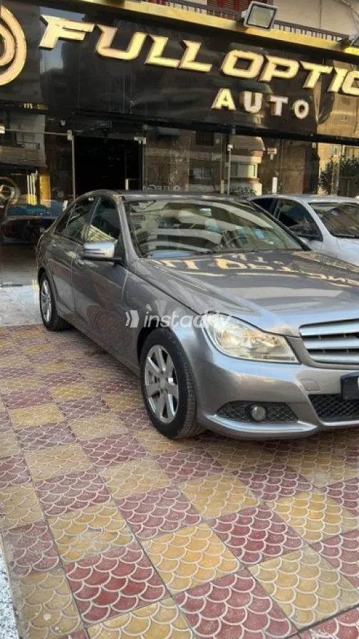 مرسيدس C 180 2013 فضي مستعملة للبيع - 1