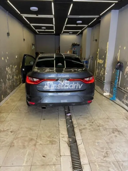 Renault Megane 2021 White Used for Sale - 3