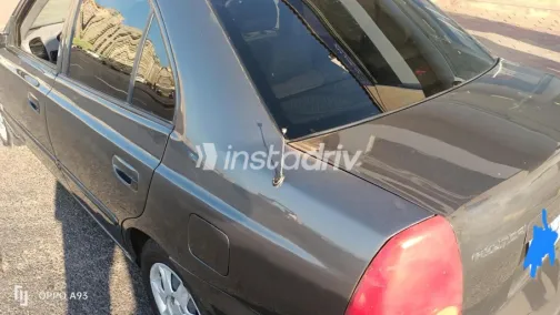 هيونداي فيرنا 2018 أخضر مستعملة للبيع - 2