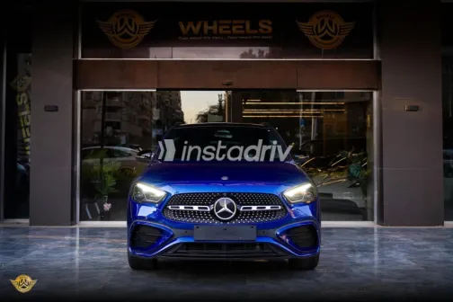 مرسيدس GLA 200 2025 أزرق غامق مستعملة للبيع - 3