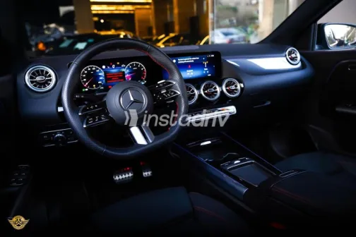 مرسيدس GLA 200 2025 أزرق غامق مستعملة للبيع - 5