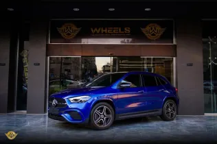 مرسيدس GLA 200 2025 أزرق غامق مستعملة للبيع