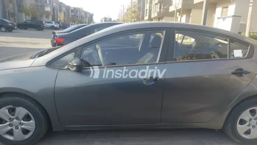 Kia Cerato 2015 Silver Used for Sale - 2