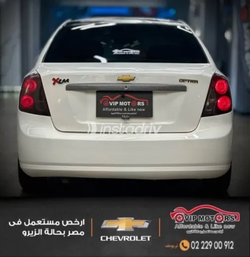 Chevrolet Optra 2014 White Used for Sale - 9