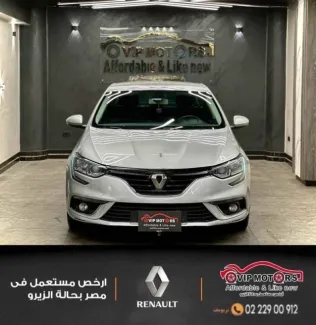 رينو ميجان 2020 فضي مستعملة للبيع