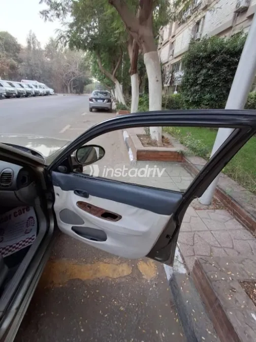 Daewoo Nubira 1998 Gold Used for Sale - 10