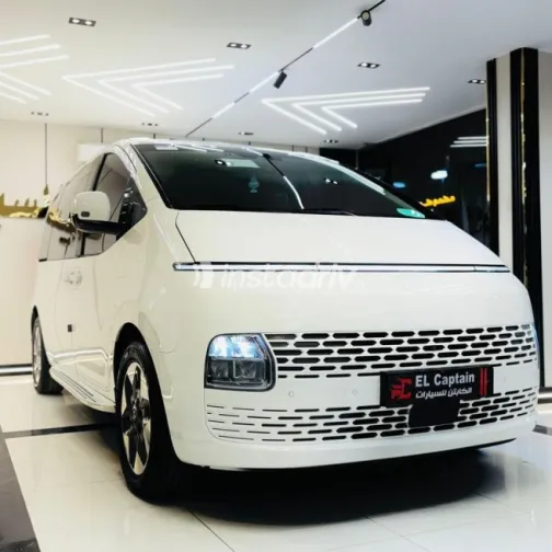 Hyundai Staria 2025 White Used for Sale - 1