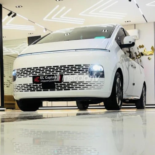 Hyundai Staria 2025 White Used for Sale - 10