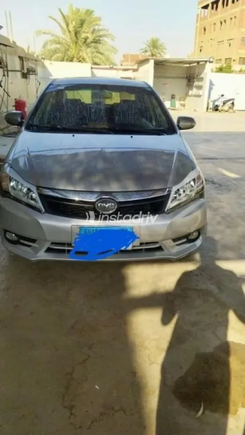 Byd F3 2022 White Used for Sale - 1