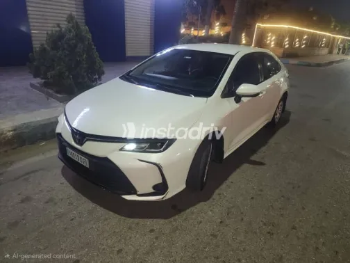 Toyota Corolla 2022 White Used for Sale - 1