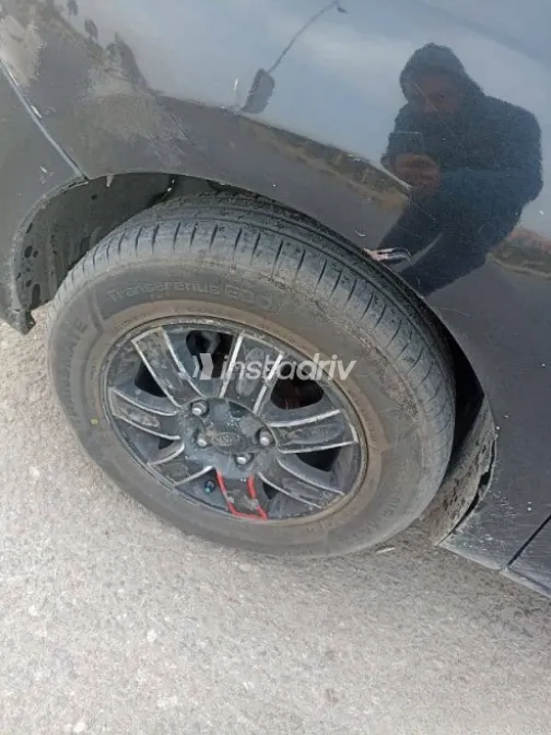 Renault Logan 2016 Black Used for Sale - 3