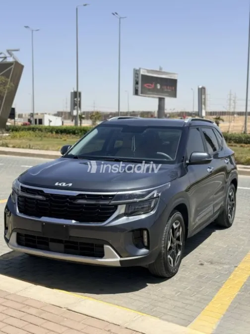 Kia Seltos 2024 White Used for Sale - 1