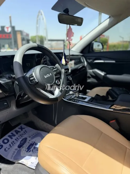 Kia Seltos 2024 White Used for Sale - 4