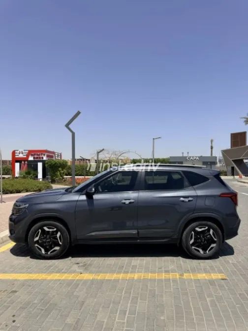 Kia Seltos 2024 White Used for Sale - 9