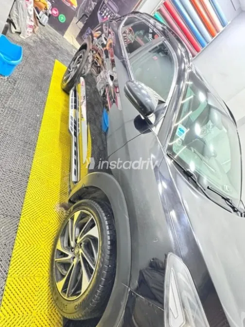 Hyundai Tucson 2019 White Used for Sale - 2