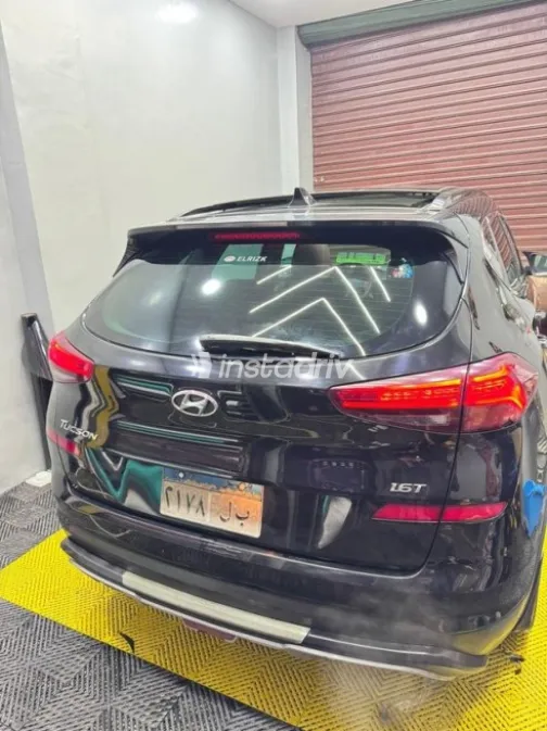 Hyundai Tucson 2019 White Used for Sale - 6