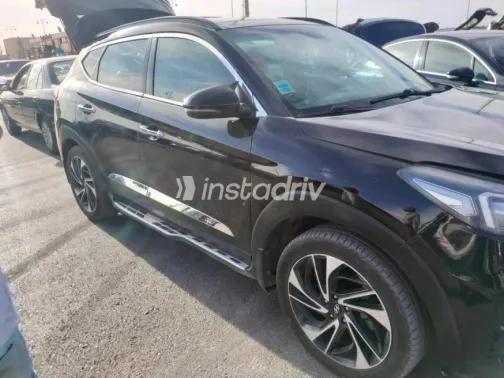 Hyundai Tucson 2019 White Used for Sale - 9