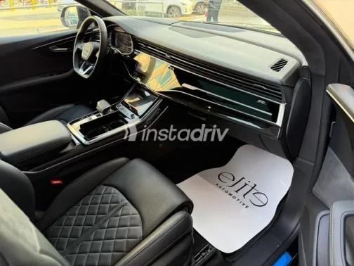 اودي Q8 2025 أسود مستعملة للبيع - 4
