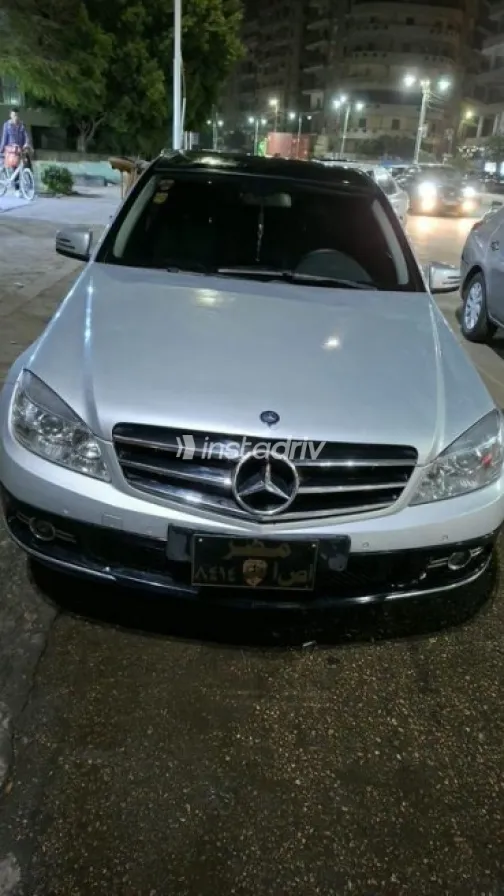 مرسيدس C 180 2009 فضي مستعملة للبيع - 1