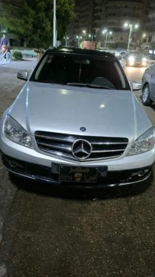 مرسيدس C 180 2009 فضي مستعملة للبيع