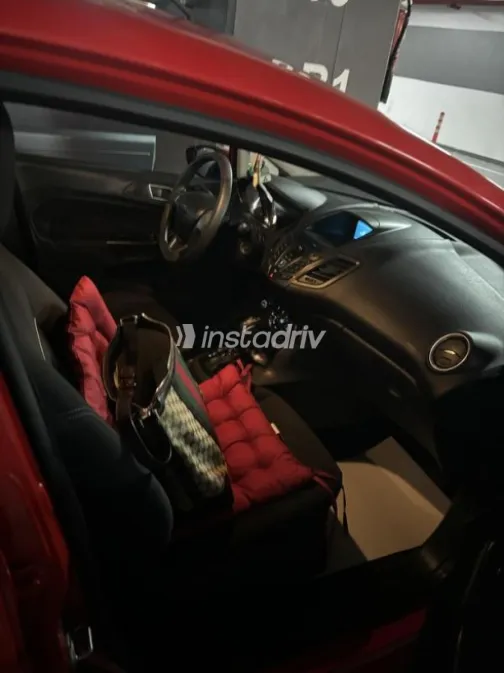 Ford Fiesta 2016 Red Used for Sale - 4
