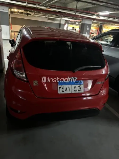 Ford Fiesta 2016 Red Used for Sale - 7